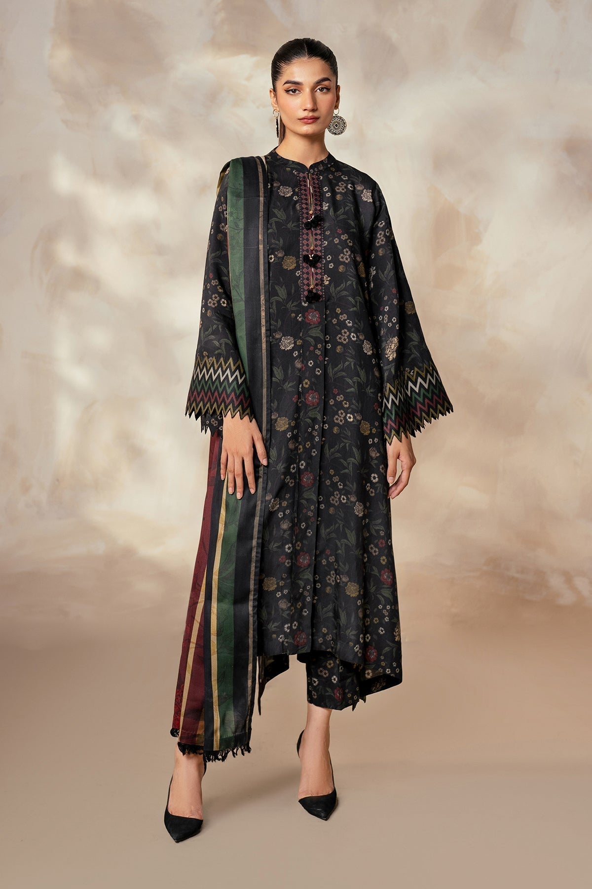 Baroque Prints 3-Piece Digital Print Viscose Suit with Printed Shawl.
