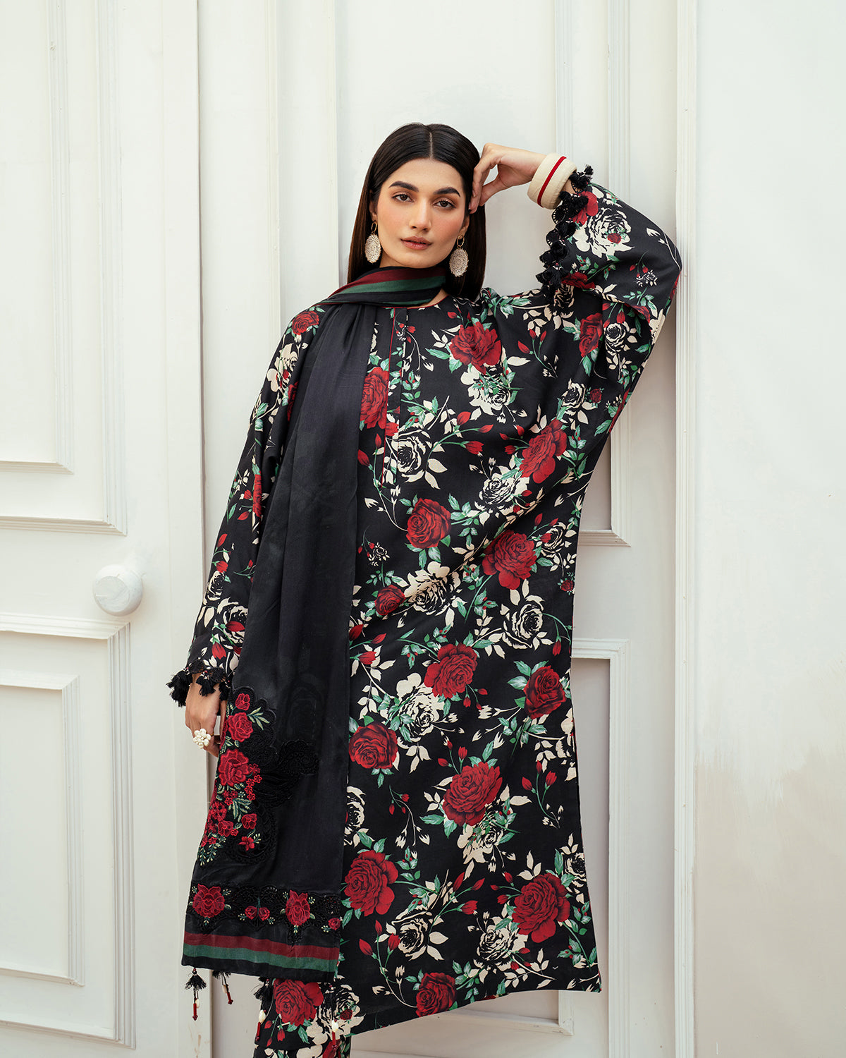 Baroque Prints 3-Piece Digital Print Viscose Suit with Printed Shawl.
