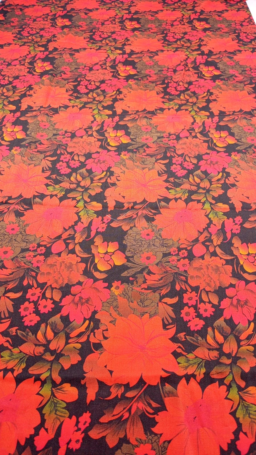 Baroque Prints 3-Piece Digital Print Viscose Suit with Printed Shawl.