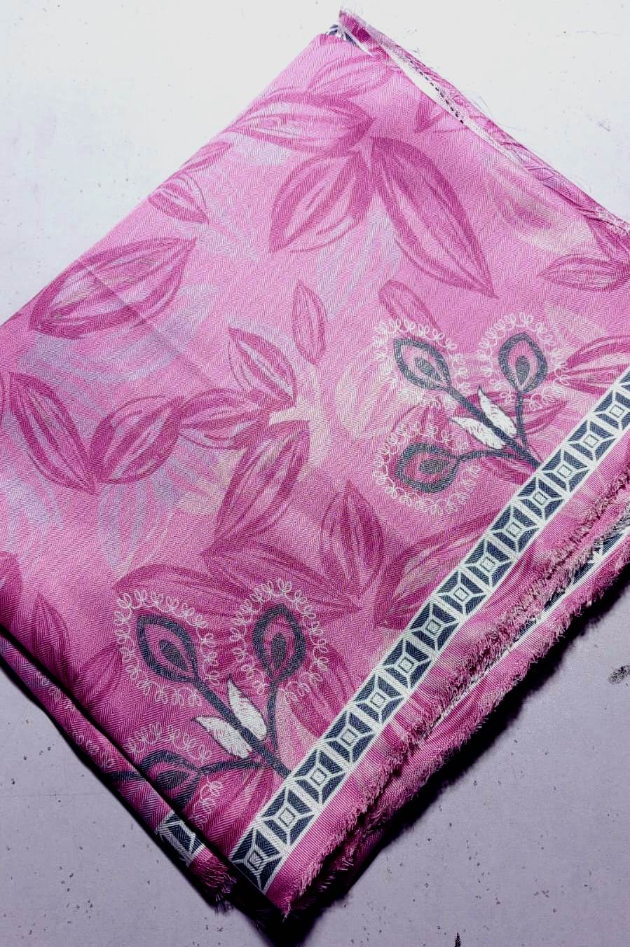 Baroque Prints 3-Piece Digital Print Viscose Suit with Printed Shawl.