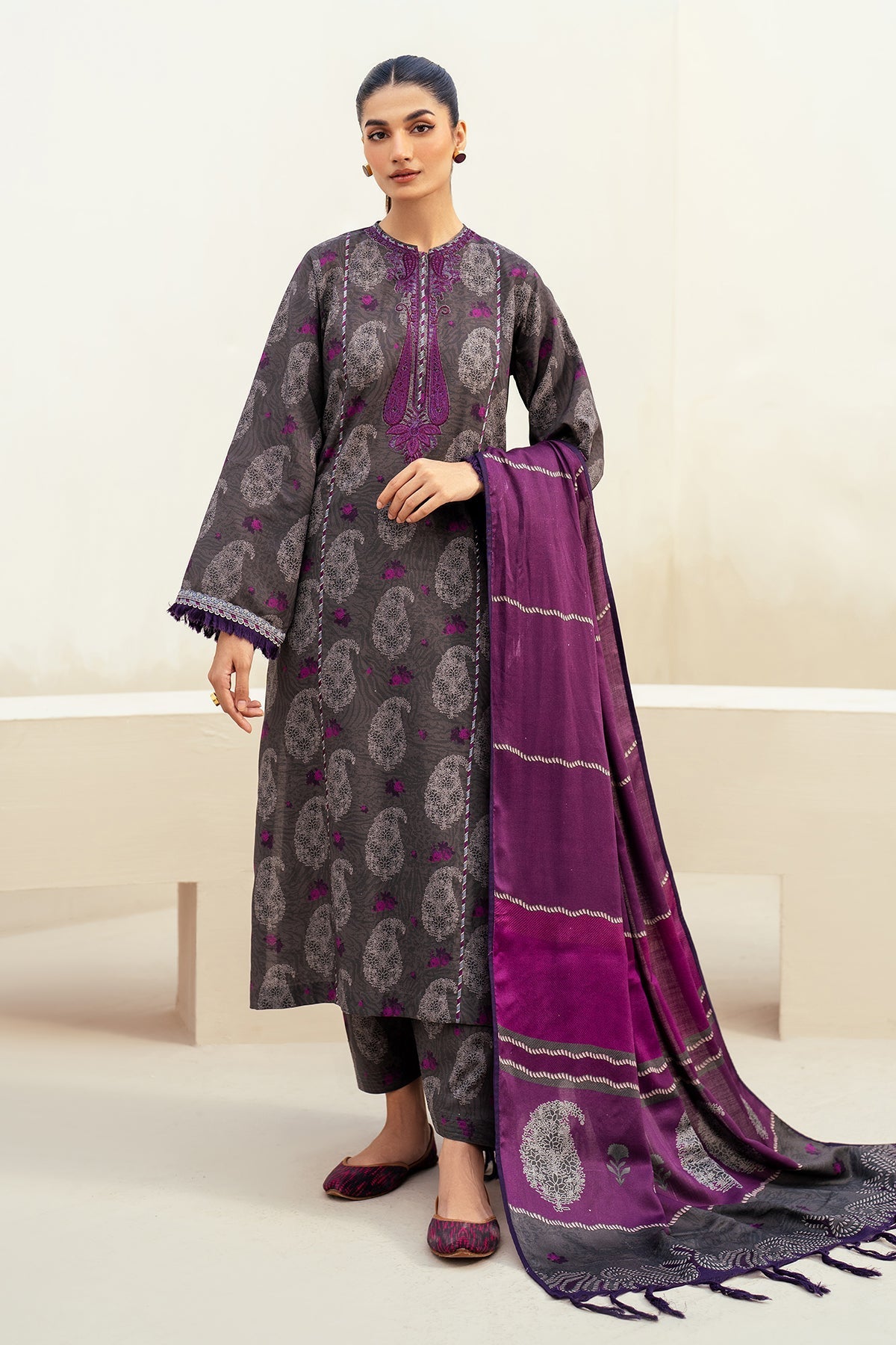 Baroque Prints 3-Piece Digital Print Viscose Suit with Printed Shawl.