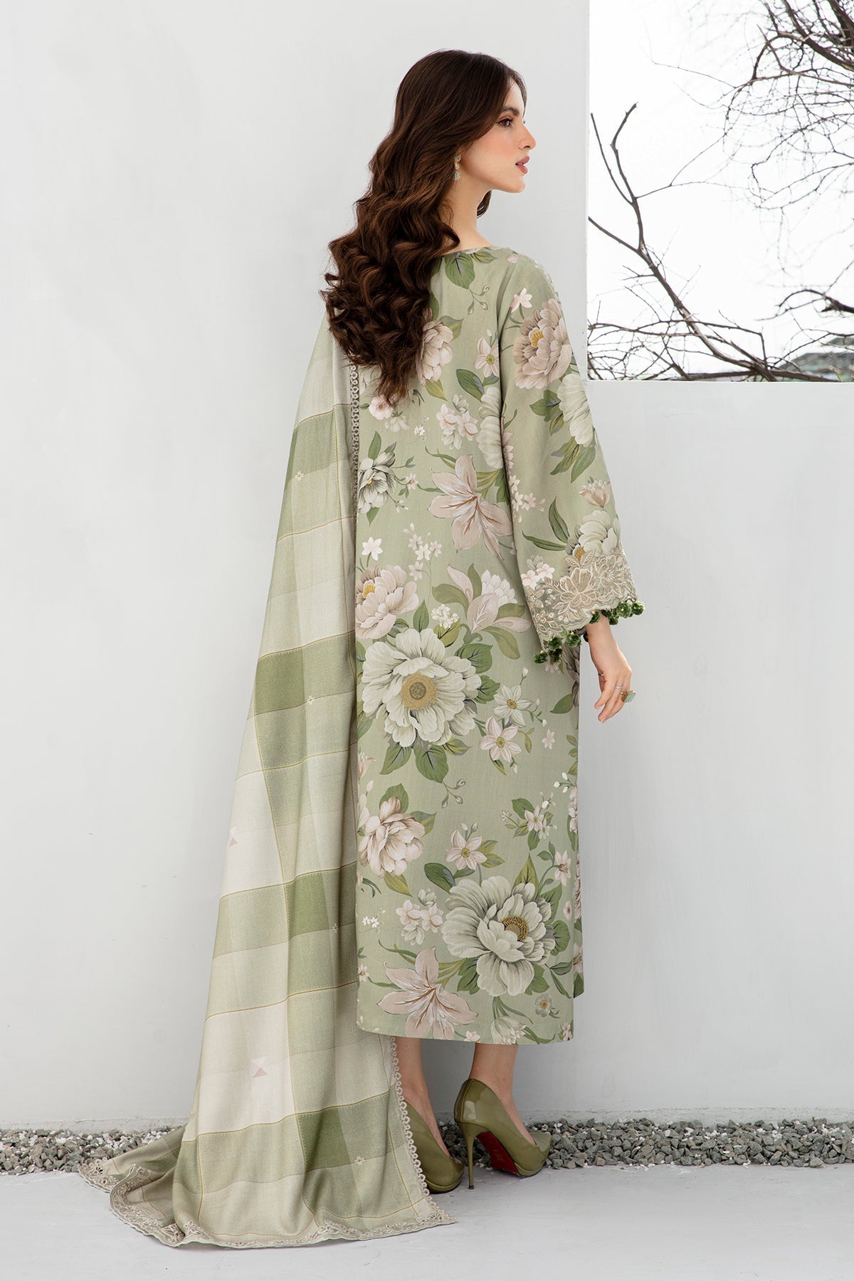 Baroque Prints 3-Piece Digital Print Viscose Suit with Printed Shawl.